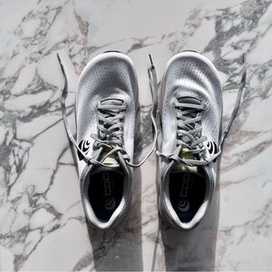 Light Gray Men's Running Sneakers - Breathable Athletic Shoes